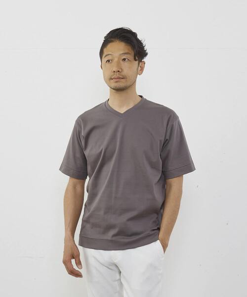 MEN'S MELROSE(メンズメルローズ)の「マーセライズドスムースVネックTシャツ(Tシャツ/カットソー・メンズ・ネイビー/キャメル/グレー/ホワイト・3/4/2)」の3枚目の写真