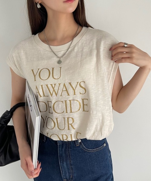 Ada.(エイダ)の「箔プリント ロゴ ノースリーブ トップス(Tシャツ/カットソー・レディース・チャコール/アイボリー/オフホワイト・FREE)」の16枚目の写真