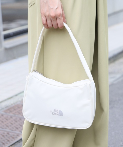 THE NORTH FACE（ザノースフェイス）の「【THE NORTH FACE】BONNEY HOBO BAG MINI（ハンドバッグ・レディース・ブラック/オフホワイト・FREE）」の6枚目の写真