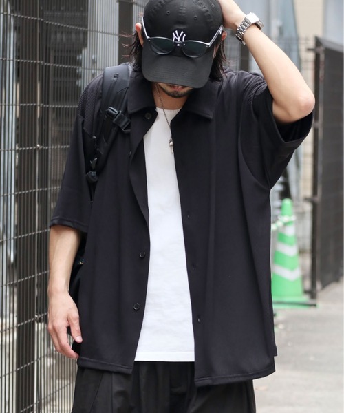 ROUGH TRADE（ラフトレード）の「RT-プリーツ半袖シャツ（シャツ/ブラウス・メンズ・アイボリー/ブラック・M/L/XL）」の7枚目の写真