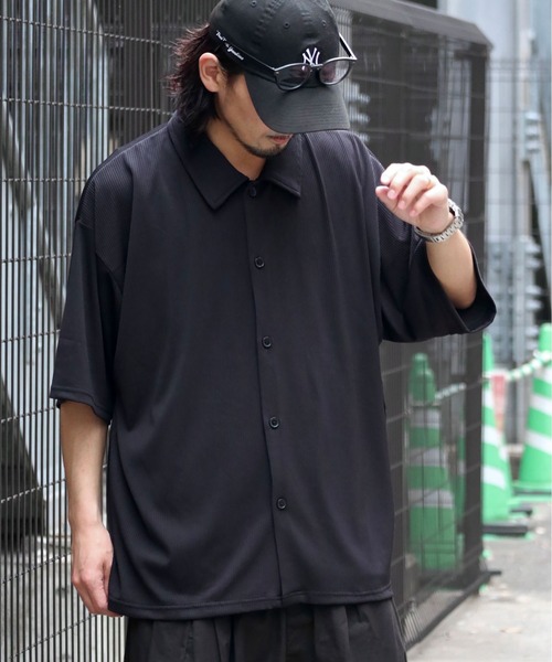 ROUGH TRADE（ラフトレード）の「RT-プリーツ半袖シャツ（シャツ/ブラウス・メンズ・アイボリー/ブラック・M/L/XL）」の9枚目の写真