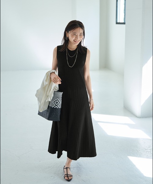 STYLE DELI(スタイルデリ)の「【LUXE】パネル編みフレアワンピース(ワンピース・レディース・グリーン/ブラック・SMALL/MEDIUM)」の5枚目の写真