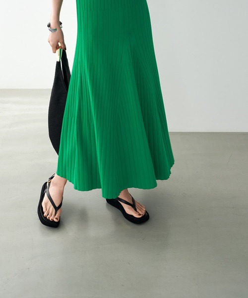 STYLE DELI(スタイルデリ)の「【LUXE】パネル編みフレアワンピース(ワンピース・レディース・グリーン/ブラック・SMALL/MEDIUM)」の10枚目の写真