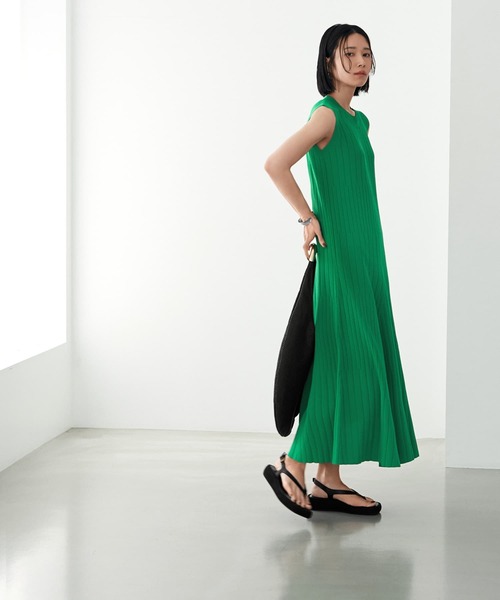 STYLE DELI(スタイルデリ)の「【LUXE】パネル編みフレアワンピース(ワンピース・レディース・グリーン/ブラック・SMALL/MEDIUM)」の11枚目の写真