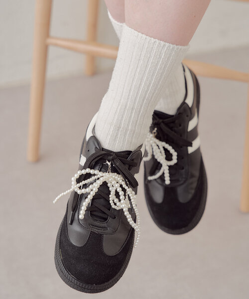 Chico（チコ）の「2WAYシューズキーホルダー（イヤリング・レディース・ホワイト/シルバー・FREE）」の2枚目の写真