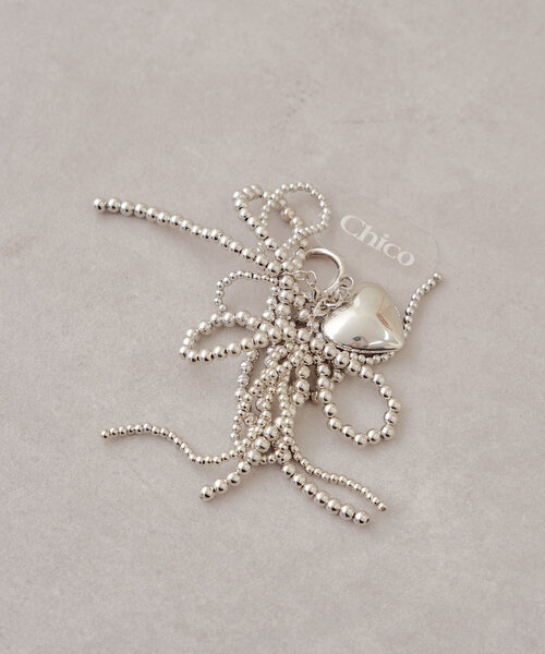 Chico（チコ）の「2WAYシューズキーホルダー（イヤリング・レディース・ホワイト/シルバー・FREE）」の9枚目の写真