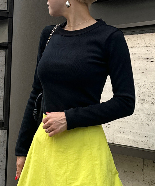 JENNE(ジェンヌ)の「日本製長袖リブトップス(その他トップス・レディース・ブラック/ホワイト/レッド/イエロー・LARGE/MEDIUM/SMALL)」の3枚目の写真