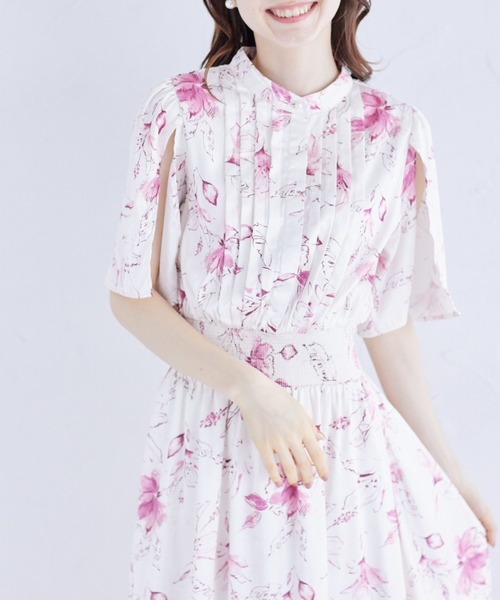 【セール】スリットスリーブ水彩ラインフラワープリントワンピース（ワンピース）｜tocco closet（トッコ クローゼット）