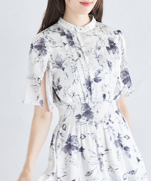 【セール】スリットスリーブ水彩ラインフラワープリントワンピース（ワンピース）｜tocco closet（トッコ クローゼット）