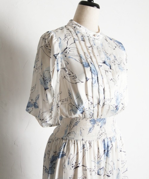 【セール】スリットスリーブ水彩ラインフラワープリントワンピース（ワンピース）｜tocco closet（トッコ クローゼット）