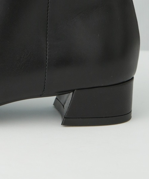 FABIO RUSCONI(ファビオルスコーニ)の「FABIO RUSCONI/ポインテッド ヒールショートブーツ(ブーツ・レディース・ブラック・36/37/38)」の5枚目の写真