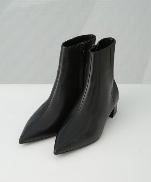 FABIO RUSCONI(ファビオルスコーニ)の「FABIO RUSCONI/ポインテッド ヒールショートブーツ(ブーツ・レディース・ブラック・36/37/38)」の9枚目の写真