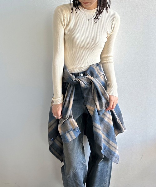 Kotoe(コトエ)の「クルーネック ニット カラーリブトップス 春物(ニット/セーター・レディース・オフホワイト/グレー/ブルー/ブラック/ホワイト/レッド/グリーン/イエロー・FREE)」の3枚目の写真