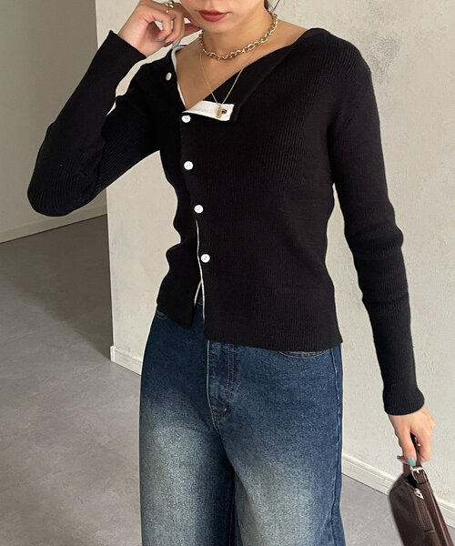 Thevon（ゼボン）の「アシメネックボタンリブニット（ニット/セーター・レディース・チャコールグレー/ブラック/グリーン/アイボリー・FREE）」の17枚目の写真