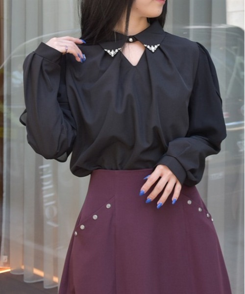 axes femme(アクシーズファム)の「ケープ風袖カットワークブラウス(シャツ/ブラウス・レディース・ブラック/ブルーグリーン/キナリ・FREE)」の2枚目の写真