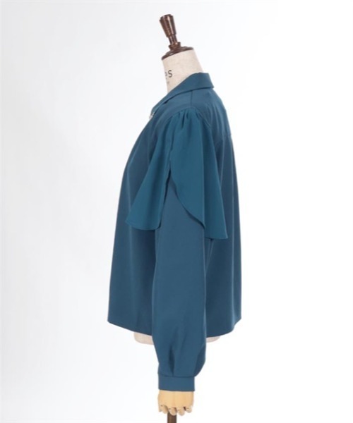 axes femme(アクシーズファム)の「ケープ風袖カットワークブラウス(シャツ/ブラウス・レディース・ブラック/ブルーグリーン/キナリ・FREE)」の6枚目の写真