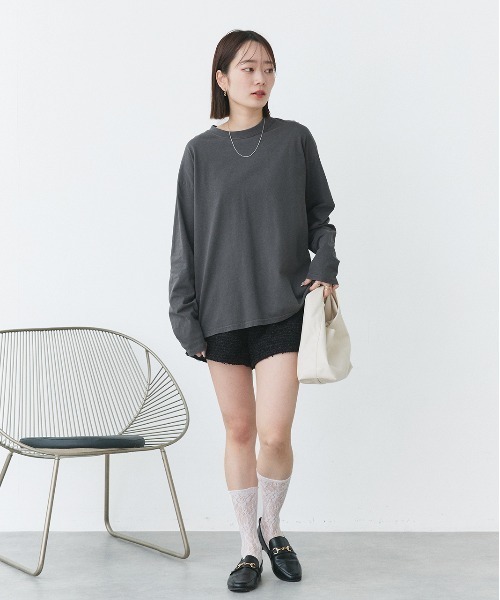 ad thie(アドティエ)の「ピグメント ロングTシャツ(Tシャツ/カットソー・レディース・オフホワイト/ブラウン/チャコール・FREE)」の12枚目の写真
