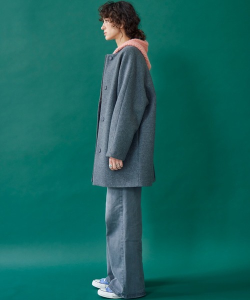 Doux archives(ドゥアルシーヴ)の「ノーカラーダブルメルトンミドルコート(ノーカラーコート・レディース・チャコールグレー/ブラック/ベージュ・38)」の7枚目の写真