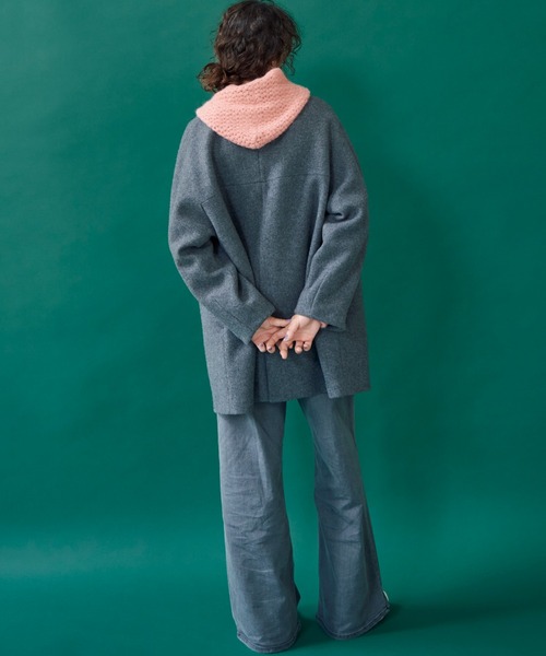 Doux archives(ドゥアルシーヴ)の「ノーカラーダブルメルトンミドルコート(ノーカラーコート・レディース・チャコールグレー/ブラック/ベージュ・38)」の18枚目の写真