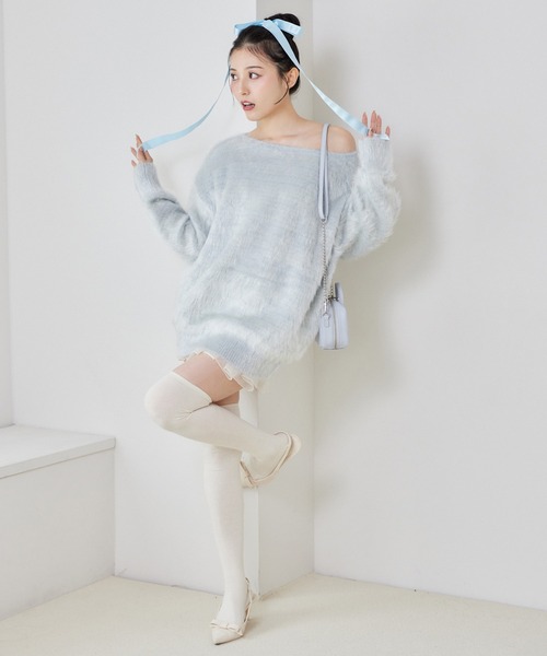 one after another NICE CLAUP（ワンアフターアナザーナイスクラップ）の「ラメシャギーニットチュニック（ニット/セーター・レディース・モカ/ピンク/チャコールグレー/サックスブルー/アイボリー・FREE）」の15枚目の写真