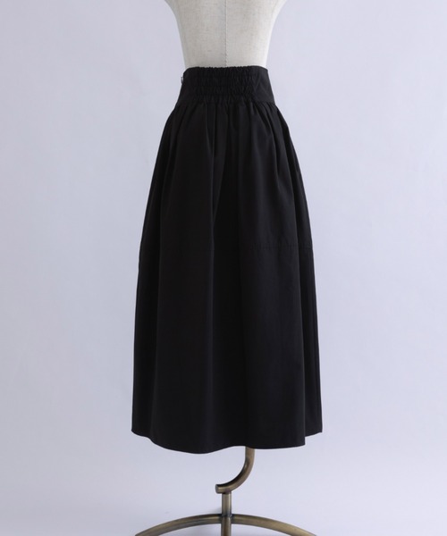 EN NEUME(エンノイム)の「Cocoon Silhouette Skirt(スカート・レディース・ライトカーキ/ブラック/オフホワイト・FREE)」の10枚目の写真