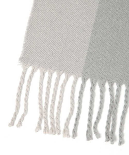 LAKOLE（ラコレ）の「アソートチェックマフラー / 131445（マフラー・レディース・ブルー/グレー/オフホワイト/カーキ/ブラック/パープル/オレンジ・FREE）」の15枚目の写真