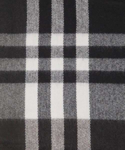 LAKOLE（ラコレ）の「アソートチェックマフラー / 131445（マフラー・レディース・ブルー/グレー/オフホワイト/カーキ/ブラック/パープル/オレンジ・FREE）」の21枚目の写真