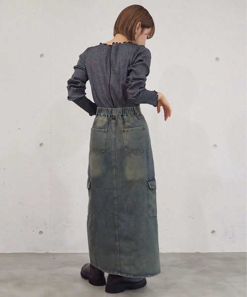 tiptop(ティップトップ)の「フロントスリットデニムロングスカート(デニムスカート・レディース・ダークブルー/ブラック・FREE)」の4枚目の写真