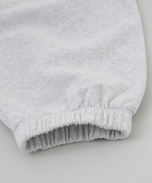 SPORTY&RICH（スポーティアンドリッチ）の「【SPORTY&RICH / スポーティアンドリッチ】YANKEES SERIF SWEATPANT（スウェットパンツ・メンズ・グレー・MEDIUM/SMALL）」の3枚目の写真