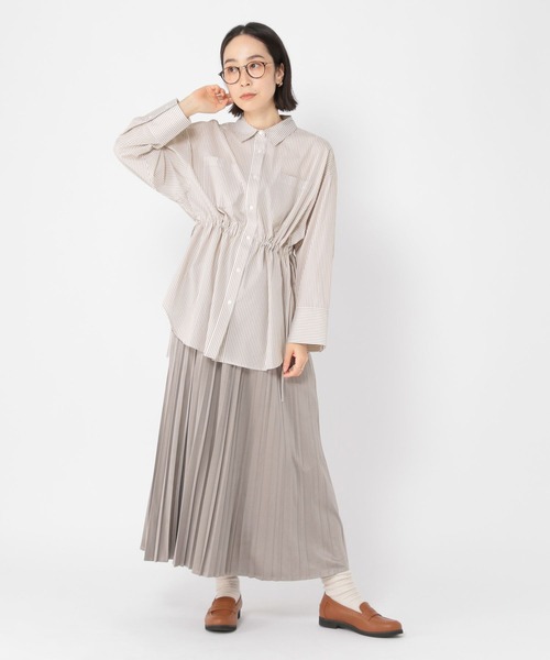 studio CLIP(スタディオクリップ)の「ドロストストライプシャツ(シャツ/ブラウス・レディース・ベージュ/ブラック・FREE)」の3枚目の写真