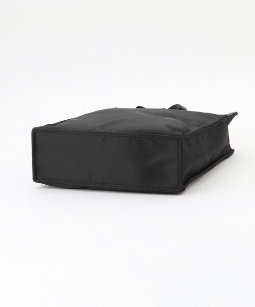 ANY（エニィ）の「【A4サイズ収納可】縦型リボンサブトートバッグ（トートバッグ・レディース・ブラック系・F）」の6枚目の写真