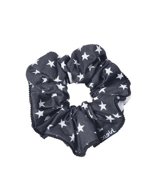 X-girl（エックスガール）の「STAR & STRIPES HAIR ELASTIC（シュシュ・レディース・ブラック/ネイビー・ONE SIZE）」の3枚目の写真