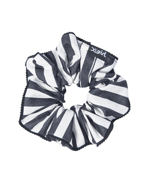 X-girl（エックスガール）の「STAR & STRIPES HAIR ELASTIC（シュシュ・レディース・ブラック/ネイビー・ONE SIZE）」の4枚目の写真