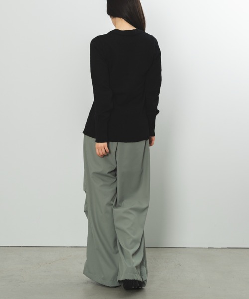 SENEE（セニー）の「tuck loose parachute pants（タックルーズ