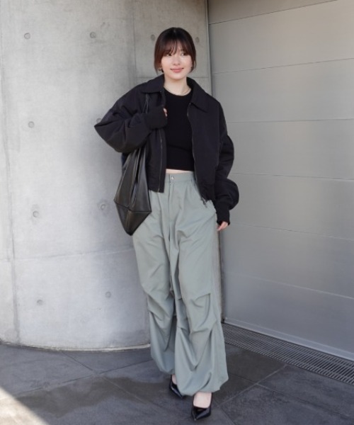 SENEE（セニー）の「tuck loose parachute pants（タックルーズ