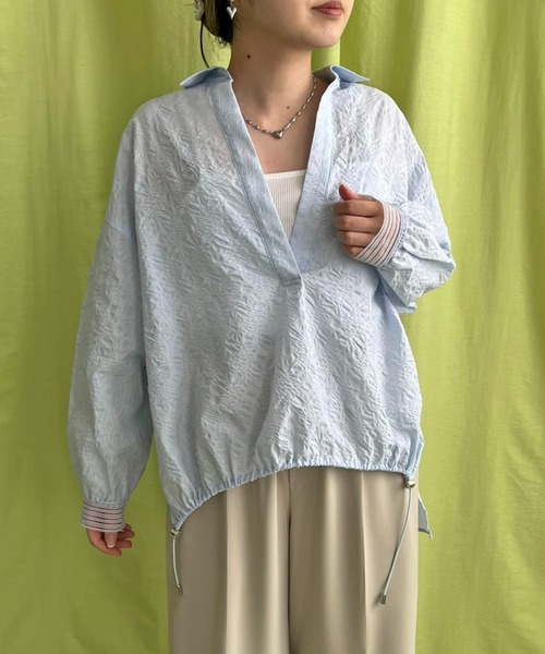 LHELBIE(レルビエ)の「ドロストスキッパーシャツ(シャツ/ブラウス・レディース・オフホワイト/ライトブルー/ブラック・M)」の1枚目の写真