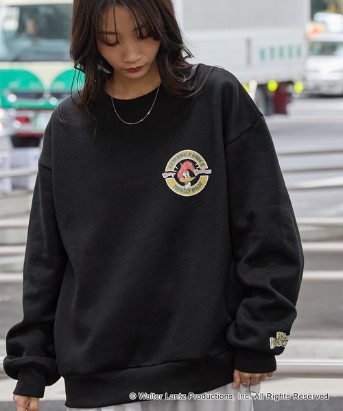MONO-MART（モノマート）の「【UNIVERSAL×ゆうこん家のパークガイド】ヴィンテージライクビッグスウェット（スウェット・レディース・ブラック/グレイッシュベージュ/ブラック系/ダークネイビー・M/L）」の14枚目の写真