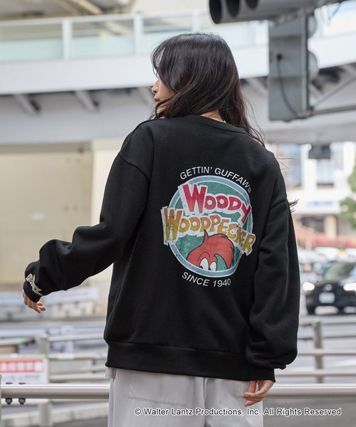 MONO-MART（モノマート）の「【UNIVERSAL×ゆうこん家のパークガイド】ヴィンテージライクビッグスウェット（スウェット・レディース・ブラック/グレイッシュベージュ/ブラック系/ダークネイビー・M/L）」の17枚目の写真