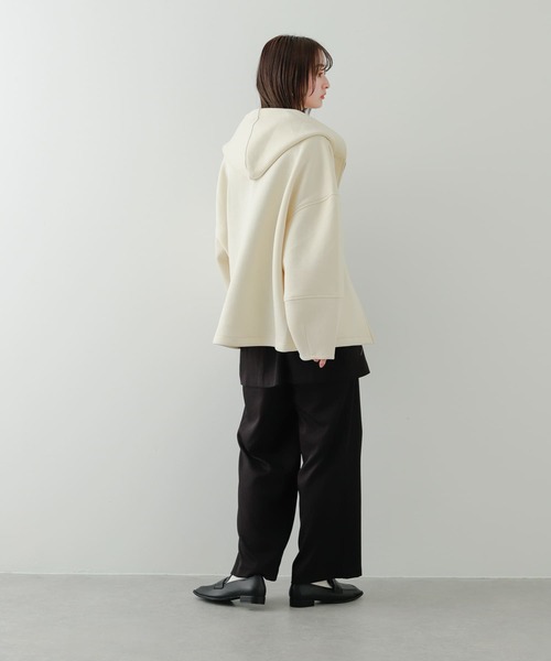 SENSE OF PLACE by URBAN RESEARCH（センスオブプレイスバイアーバンリサーチ）の「コクーンフォルムZIPパーカー（パーカー・レディース・ブラック/アイボリー/ネイビー・ONE）」の9枚目の写真