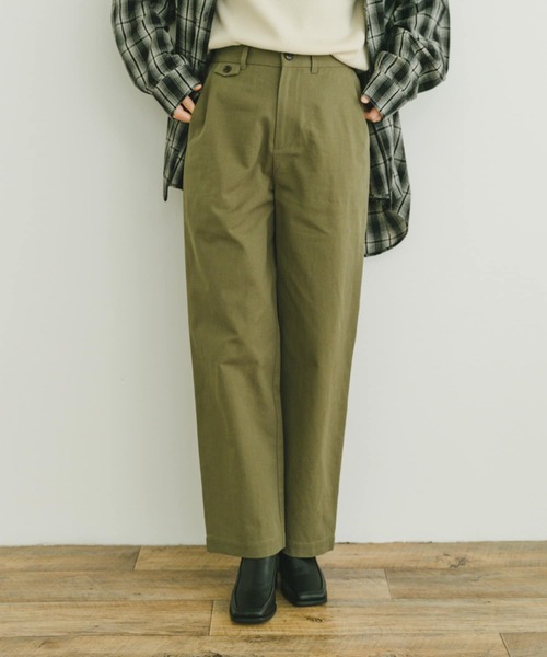 ITEMS URBANRESEARCH（アイテムズ アーバンリサーチ）の「ベーシックコットンパンツ（その他パンツ・レディース・ネイビー/ベージュ/カーキ・FREE）」の8枚目の写真
