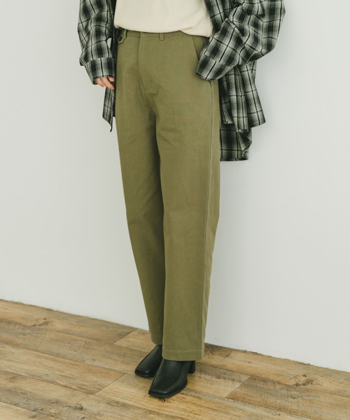 ITEMS URBANRESEARCH（アイテムズ アーバンリサーチ）の「ベーシックコットンパンツ（その他パンツ・レディース・ネイビー/ベージュ/カーキ・FREE）」の9枚目の写真