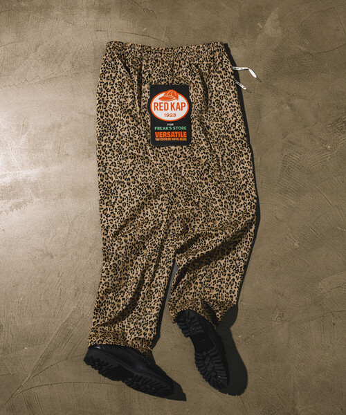 RED KAP(レッドキャップ)の「RED KAP/レッドキャップ 別注 SMU WIDE CHEF PANTS/リラックスフィット(チノパンツ・メンズ・オリーブ/ブラック/チャコール/ベージュ/レオパード・LARGE/MEDIUM/SMALL)」の5枚目の写真