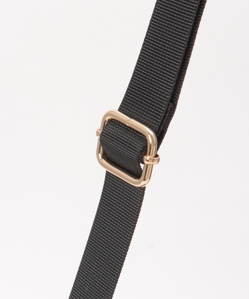 ikka(イッカ)の「ポリジュート2WAY巾着バッグ(ショルダーバッグ・レディース・ブラック/ベージュ・FREE)」の9枚目の写真