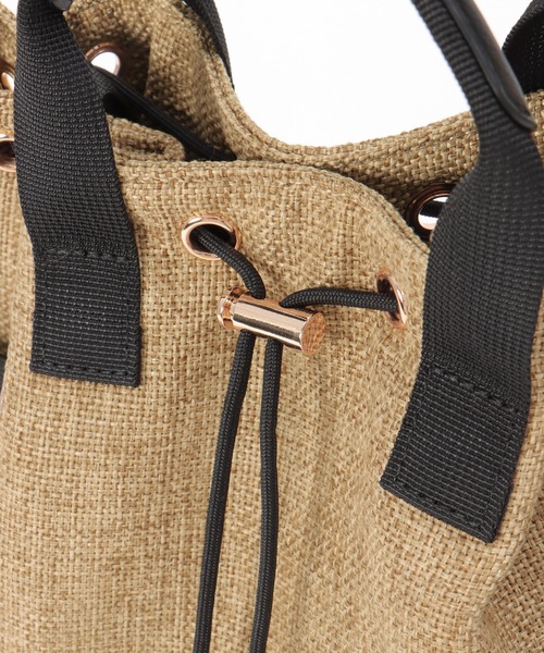 ikka(イッカ)の「ポリジュート2WAY巾着バッグ(ショルダーバッグ・レディース・ブラック/ベージュ・FREE)」の13枚目の写真