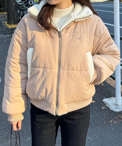 merrylatte(メリーラテ)の「リバーシブルボアダウンライクジャケット(ダウンジャケット/コート・レディース・ベージュ・FREE)」の3枚目の写真