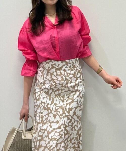 COUP DE CHANCE（クードシャンス）の「【ラミー100％／洗える】ギャザーブラウス（シャツ/ブラウス・レディース・ホワイト/ピンク系/ブラック/ブルーグリーン/ナチュラル・34/36/38/40）」の6枚目の写真