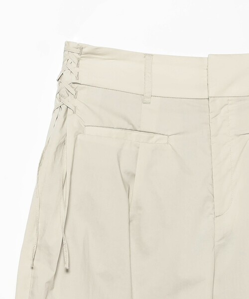 Ray BEAMS（レイビームス）の「RBS / サイドリボン コクーンパンツ（その他パンツ・レディース・アイボリー/ブラック・1/0）」の16枚目の写真