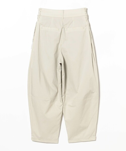 Ray BEAMS（レイビームス）の「RBS / サイドリボン コクーンパンツ（その他パンツ・レディース・アイボリー/ブラック・1/0）」の18枚目の写真