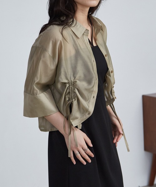 solleim(ソルレム)の「シアードロストショート丈シャツ(シャツ/ブラウス・レディース・グレー/オフホワイト/ブルー/ベージュ・M/L)」の18枚目の写真