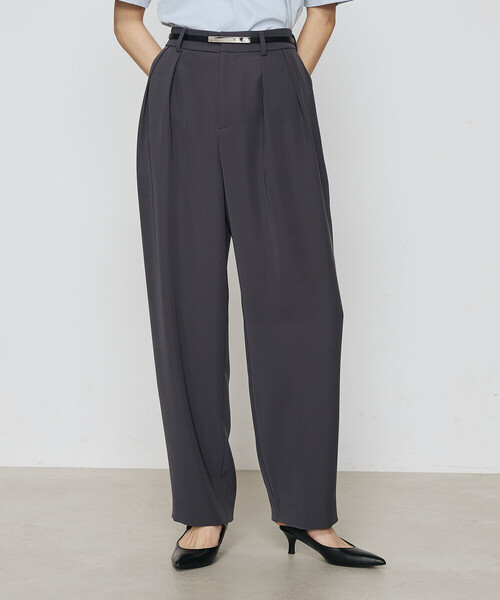 COMME CA（コムサ）の「ポリエステルツイル ツータックパンツ（スラックス・レディース・ライトグレー/チャコール/ベージュ・11号/9号）」の3枚目の写真